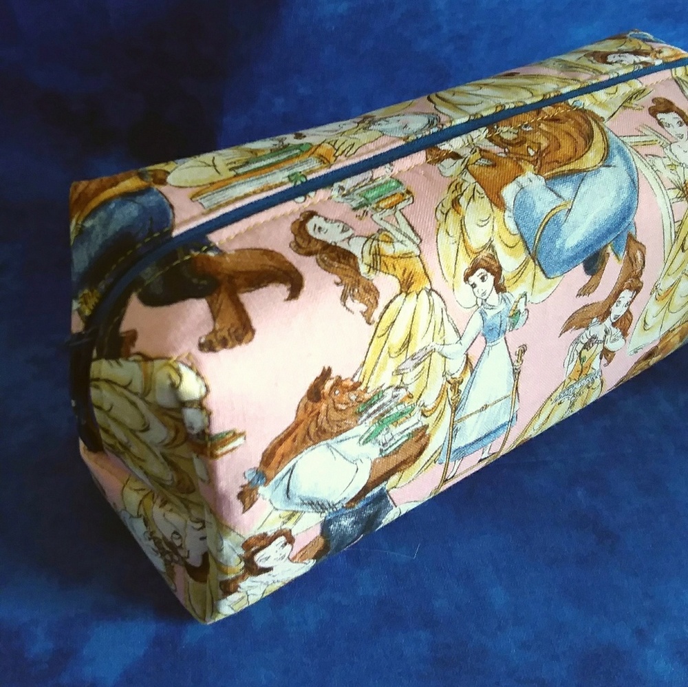 SOLD! LARGE MAKEUP BAG!